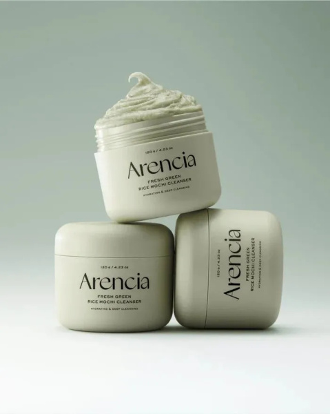 Очищающее средство с зелёным чаем и центеллой Arencia Fresh Green Rice Mochi Cleanser 120гр