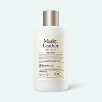 Лосьон для тела пряным тропическим ароматом Derma:B Narrative Body Lotion Musky Leather 300мл