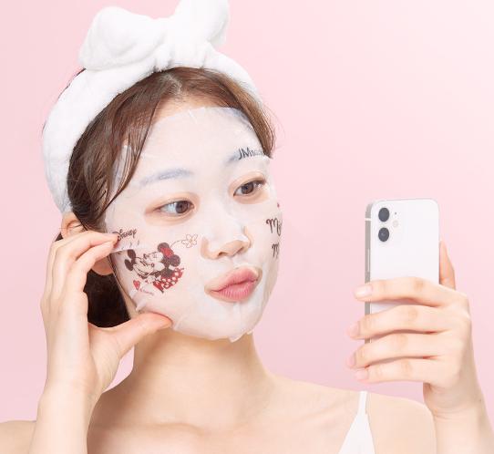 Освежающая тканевая маска для лица с экстрактом шиповника JMsolution Disney Collection Selfie Vital Rosehip Mask 30мл