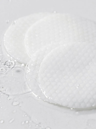 Тонизирующие пилинг-пэды с BHA-кислотой Celimax Ji Woo Gae Heartleaf BHA Peelind Pad 60шт