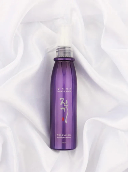 Восстанавливающий спрей-эссенция для волос Daeng Gi Meo Ri Vitalizing Hair Essence 100 мл