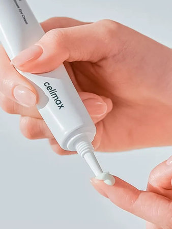 Восстанавливающий крем вокруг глаз с нони и пептидами Celimax The Real Noni Ultimate Eye Cream 20мл